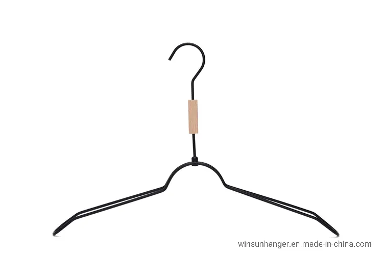 Neuartiges Design für den Einzelhandel, Kleiderbügel aus Metall und Holz